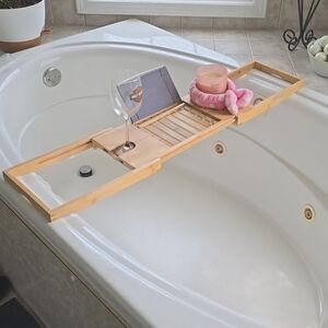 Bathtub caddy